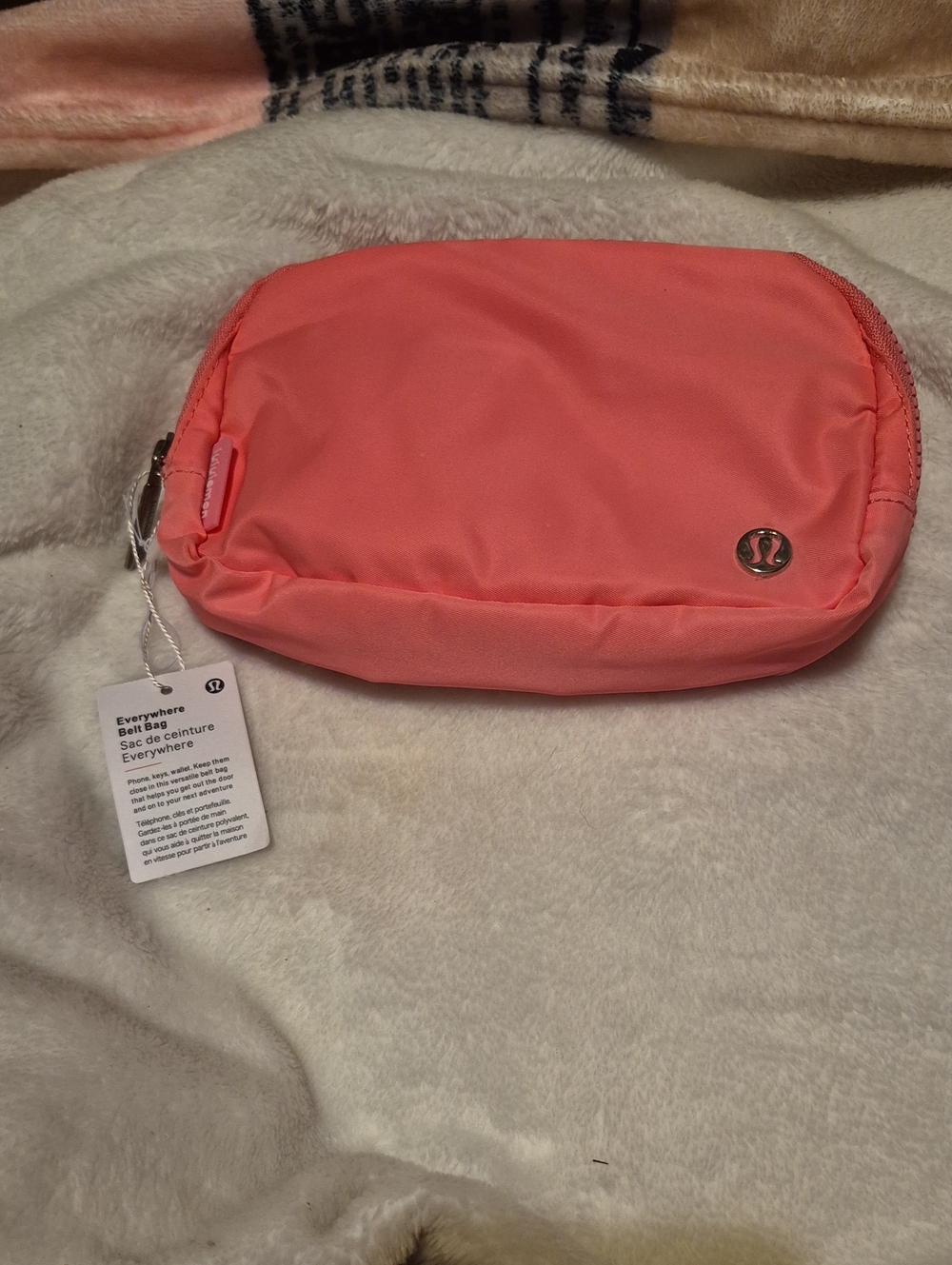 lululemon athletica Coral Pink Everywhere Belt Bag